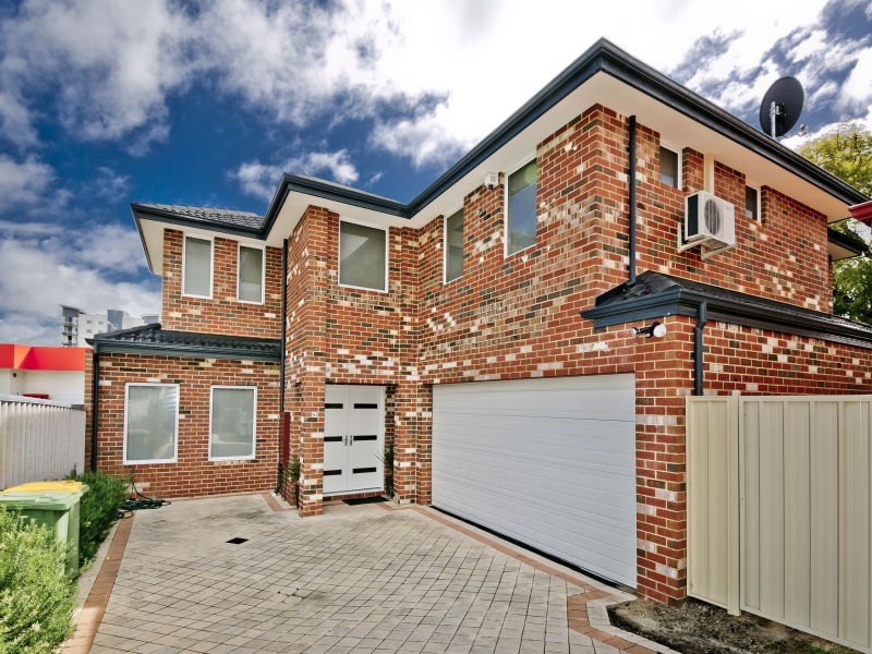 4D Salisbury, Rivervale WA 6103