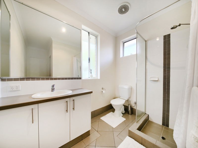 4D Salisbury, Rivervale WA 6103