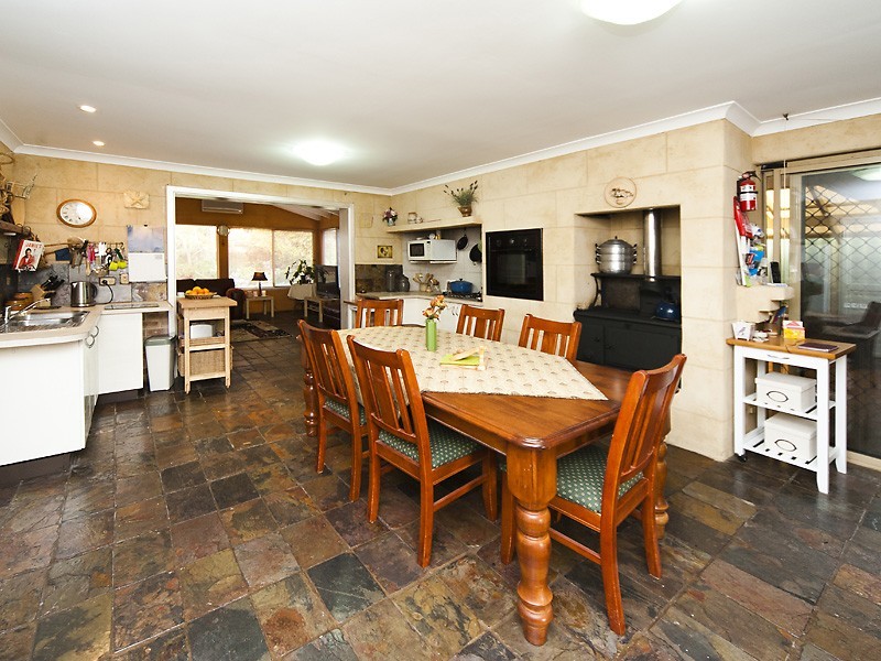 102 Murdoch Drive, Singleton WA 6175