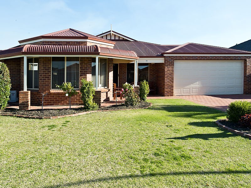 10 Rodena Way, Canning Vale WA 6155