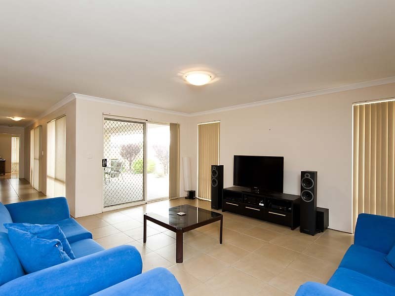 12 Vlasich Road, Byford WA 6122