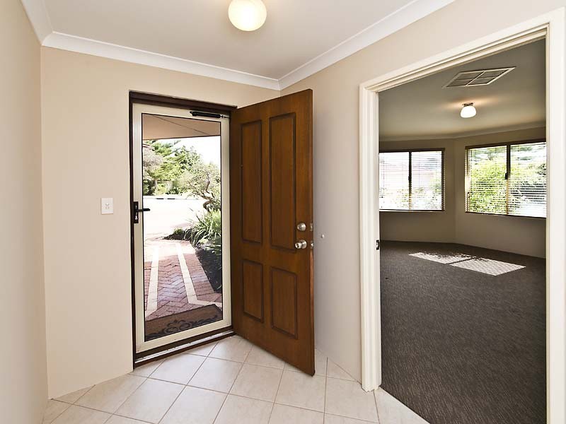 16 Comrie, Canning Vale WA 6155