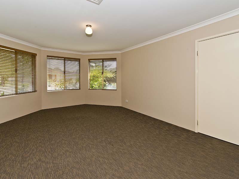 16 Comrie, Canning Vale WA 6155