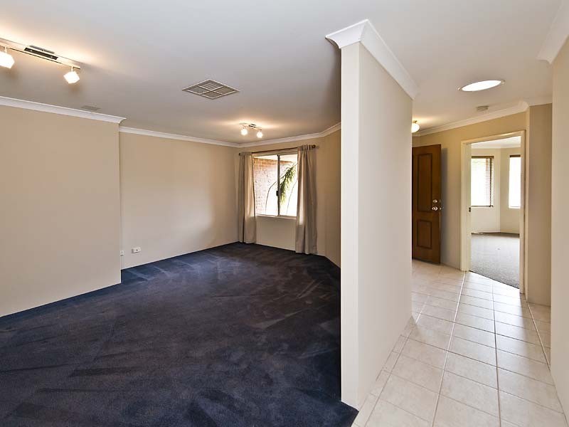 16 Comrie, Canning Vale WA 6155