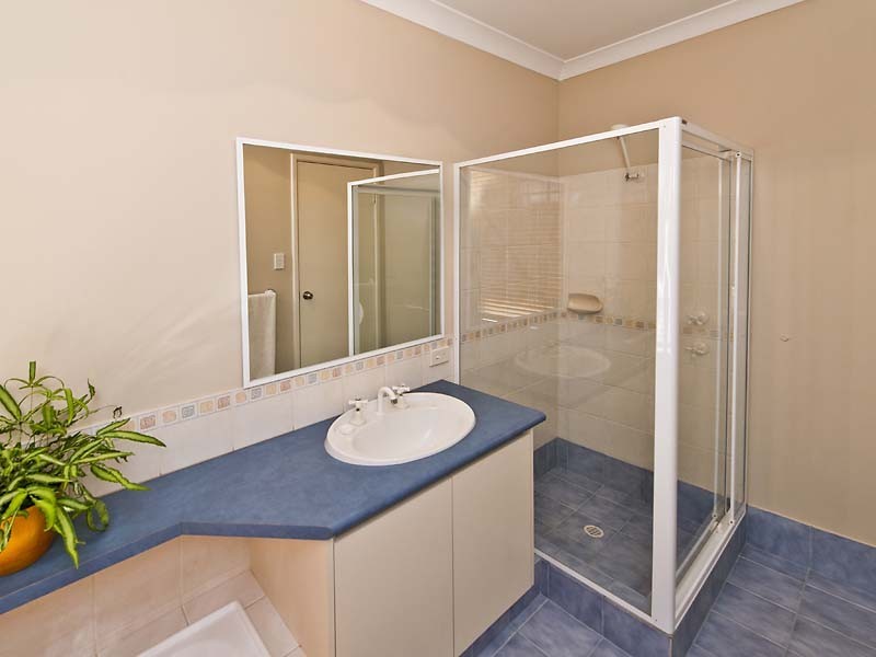 16 Comrie, Canning Vale WA 6155