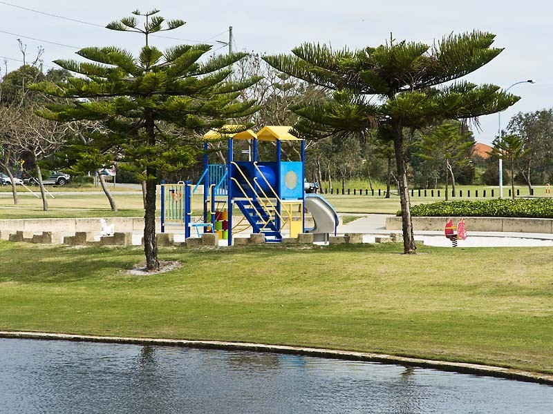 16 Comrie, Canning Vale WA 6155