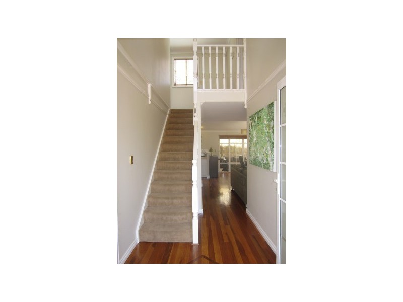 2/15 McKimmie, Embleton WA 6062