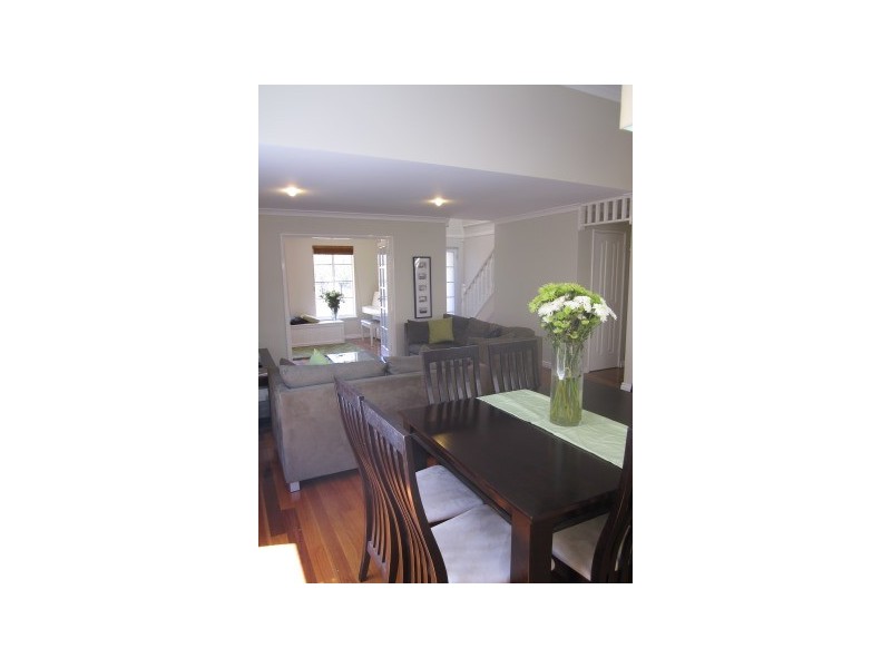 2/15 McKimmie, Embleton WA 6062