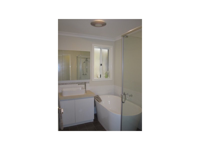 2/15 McKimmie, Embleton WA 6062