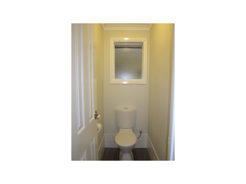 2/15 McKimmie, Embleton WA 6062