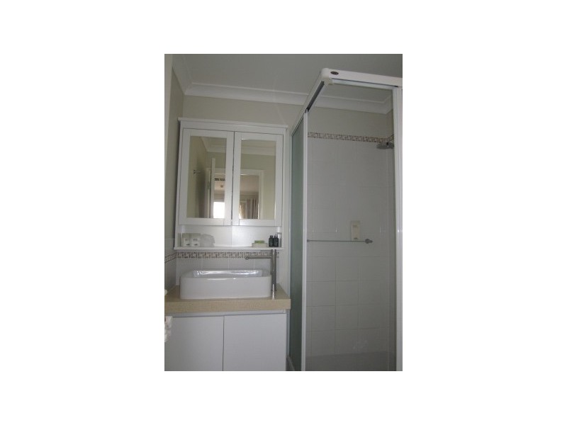 2/15 McKimmie, Embleton WA 6062