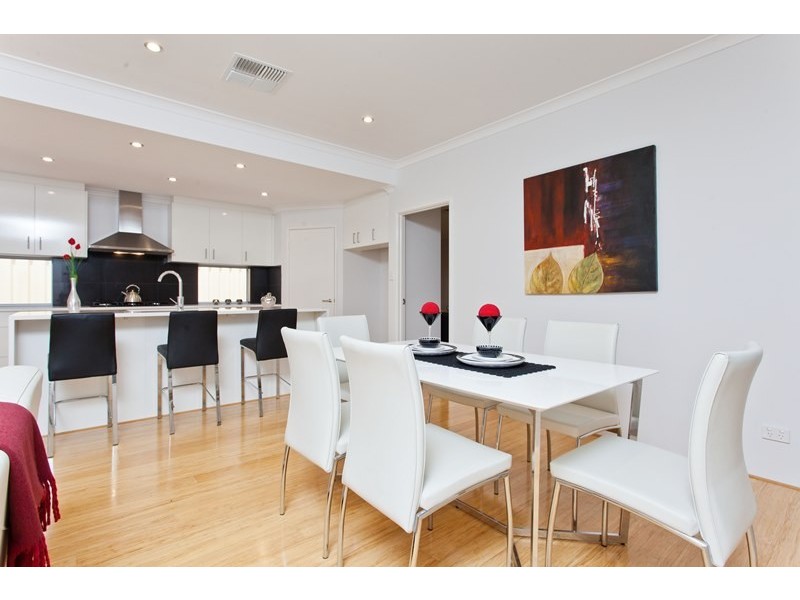 20 Weetman Road, Hammond Park WA 6164