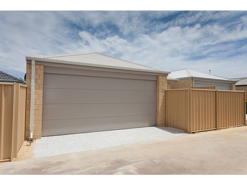 20 Weetman Road, Hammond Park WA 6164