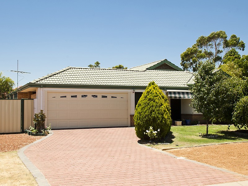 9 Agate Way, Maida Vale WA 6057