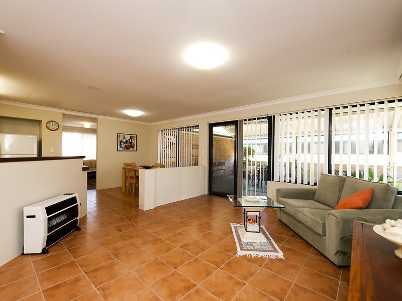 9 Agate Way, Maida Vale WA 6057