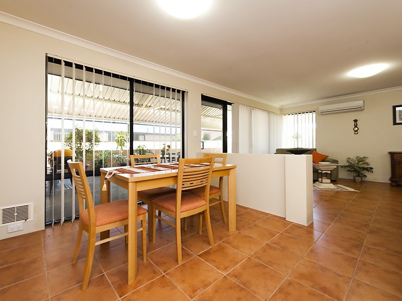 9 Agate Way, Maida Vale WA 6057