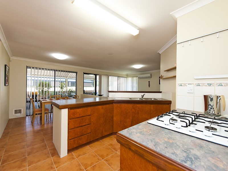 9 Agate Way, Maida Vale WA 6057