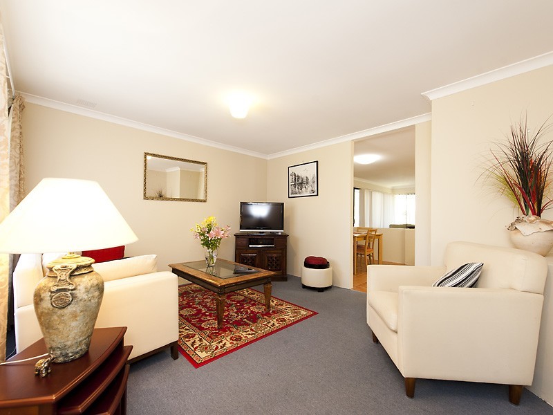 9 Agate Way, Maida Vale WA 6057