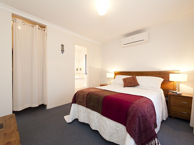9 Agate Way, Maida Vale WA 6057