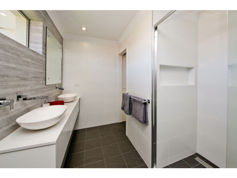 14 Flora, Watermans Bay WA 6020