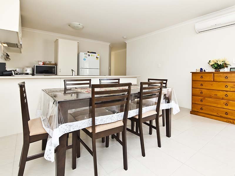 2/25 Lacey Street, East Cannington WA 6107