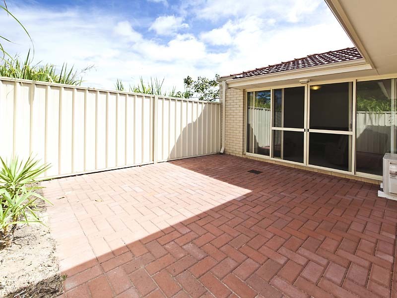 2/25 Lacey Street, East Cannington WA 6107