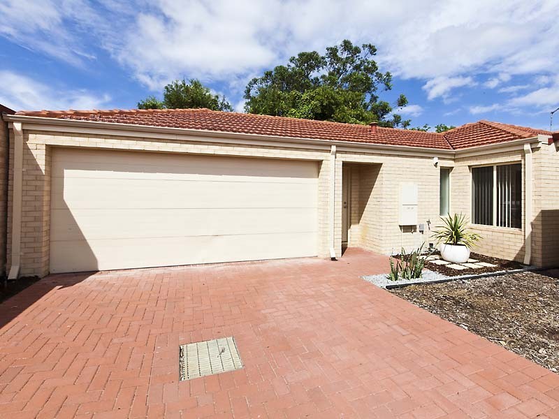 2/25 Lacey Street, East Cannington WA 6107