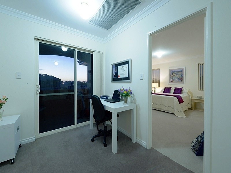 44 Whitehaven Avenue, Burns Beach WA 6028