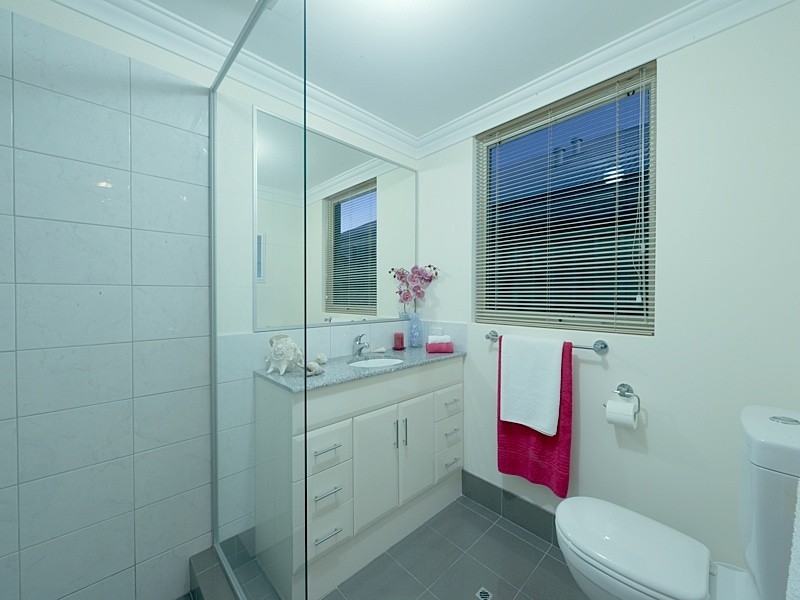 44 Whitehaven Avenue, Burns Beach WA 6028