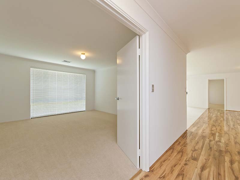 31 CLAREMORRIS PARKWAY, Butler WA 6036