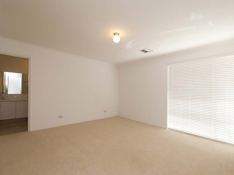 31 CLAREMORRIS PARKWAY, Butler WA 6036