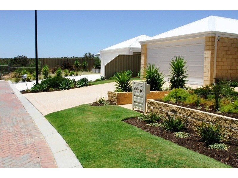 31 CLAREMORRIS PARKWAY, Butler WA 6036