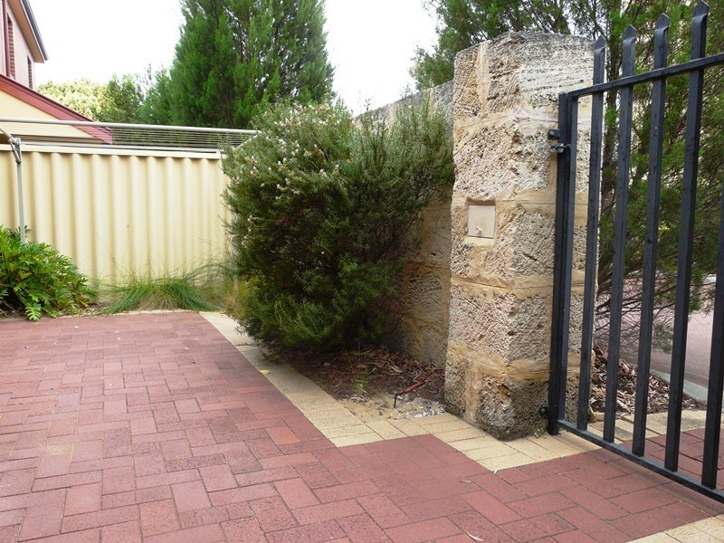 1/148 Forrest Street, Fremantle WA 6160