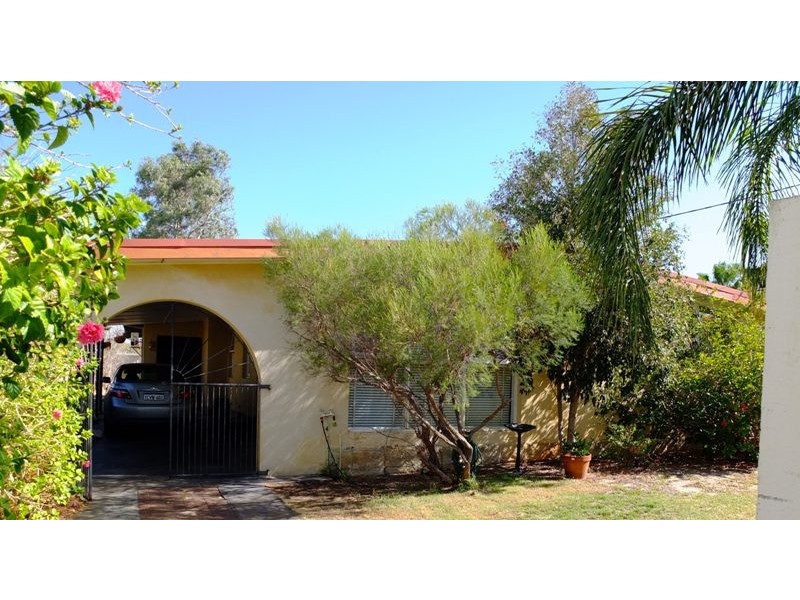 36 Broadway, Embleton WA 6062