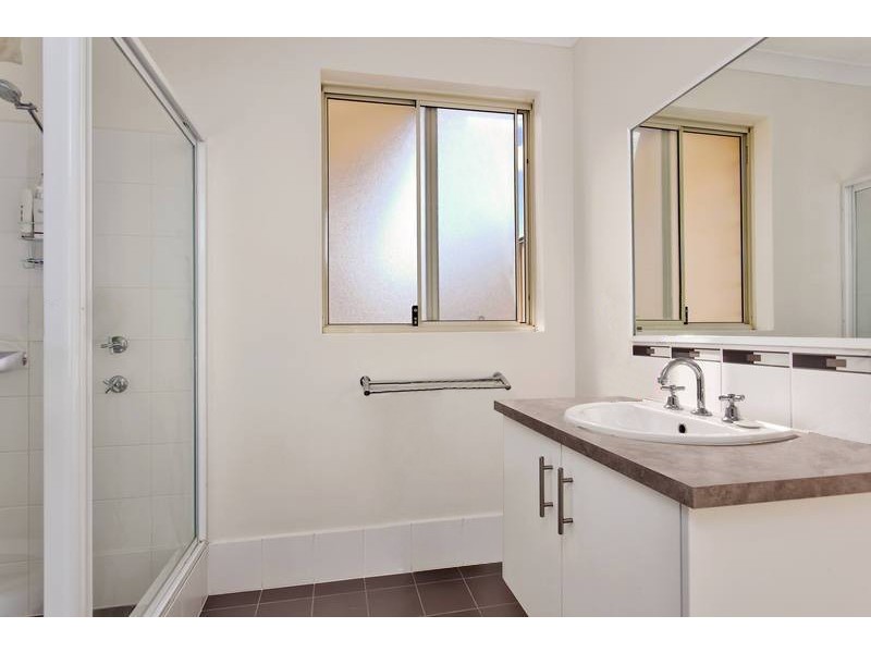 18 Teocote Crescent, Aubin Grove WA 6164