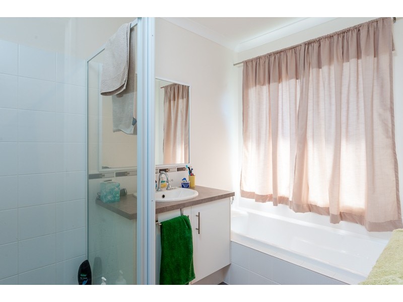 18 Teocote Crescent, Aubin Grove WA 6164