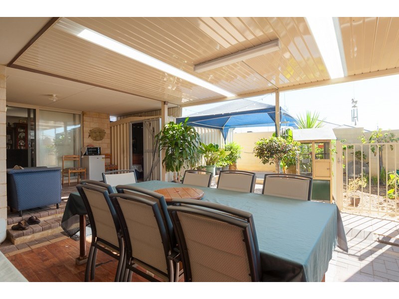 18 Teocote Crescent, Aubin Grove WA 6164