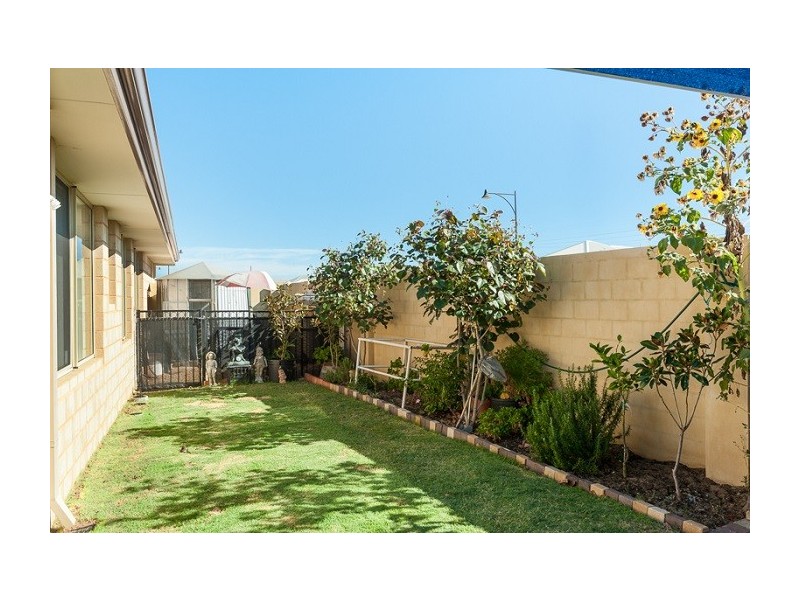 18 Teocote Crescent, Aubin Grove WA 6164