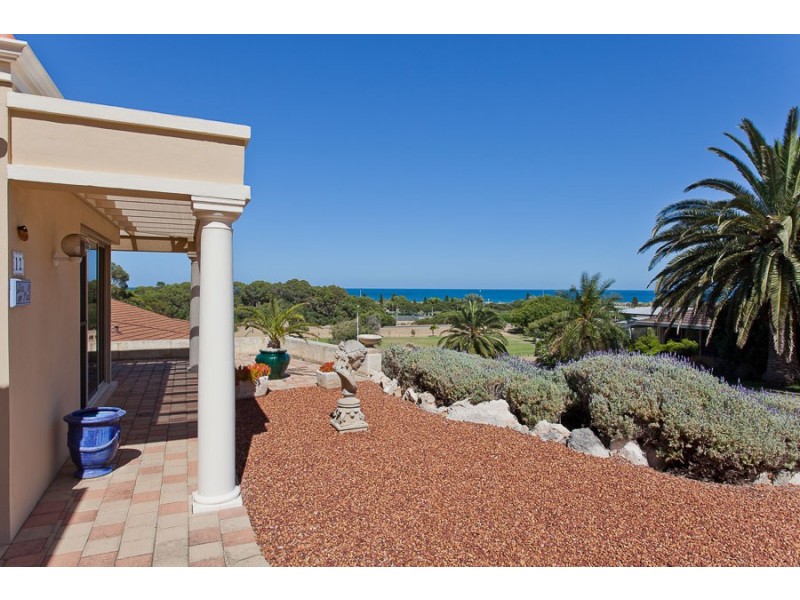 12 Howick Court, Coogee WA 6166