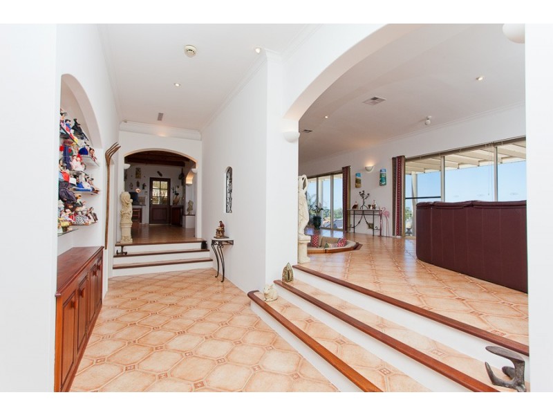 12 Howick Court, Coogee WA 6166