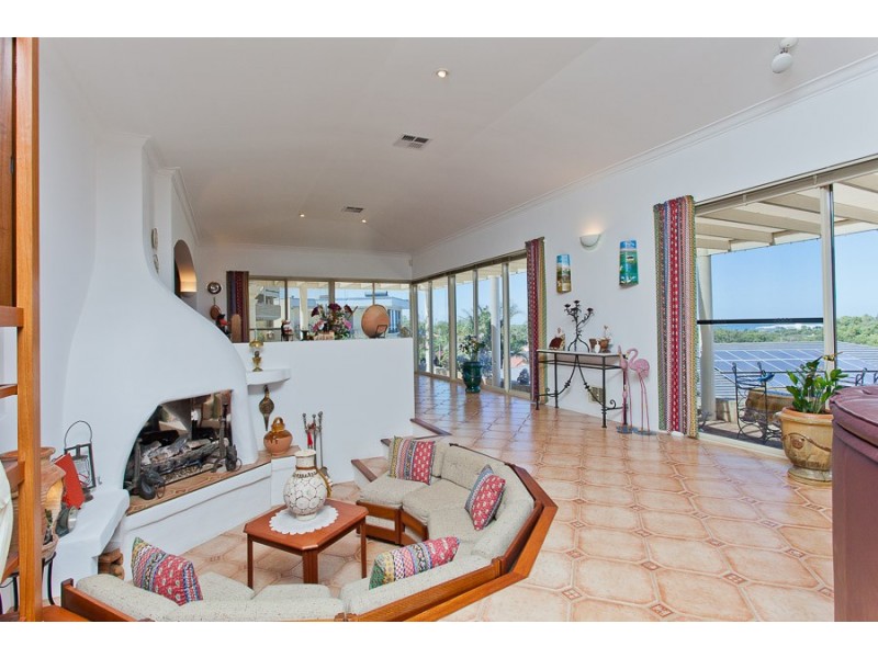 12 Howick Court, Coogee WA 6166