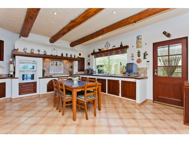 12 Howick Court, Coogee WA 6166