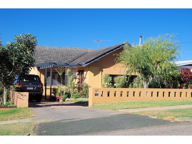 91 Stevens Street, White Gum Valley WA 6162