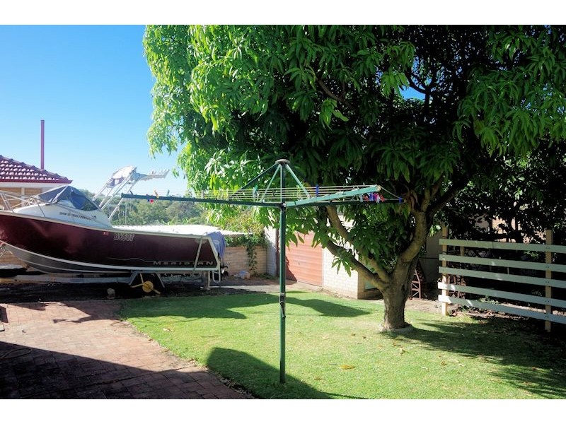 91 Stevens Street, White Gum Valley WA 6162