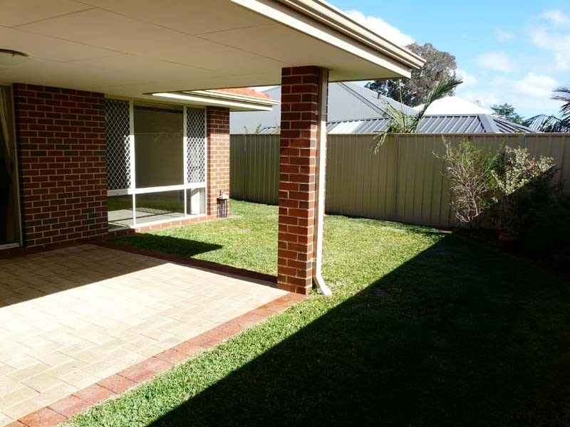 2/47 Edgecumbe Street, Como WA 6152