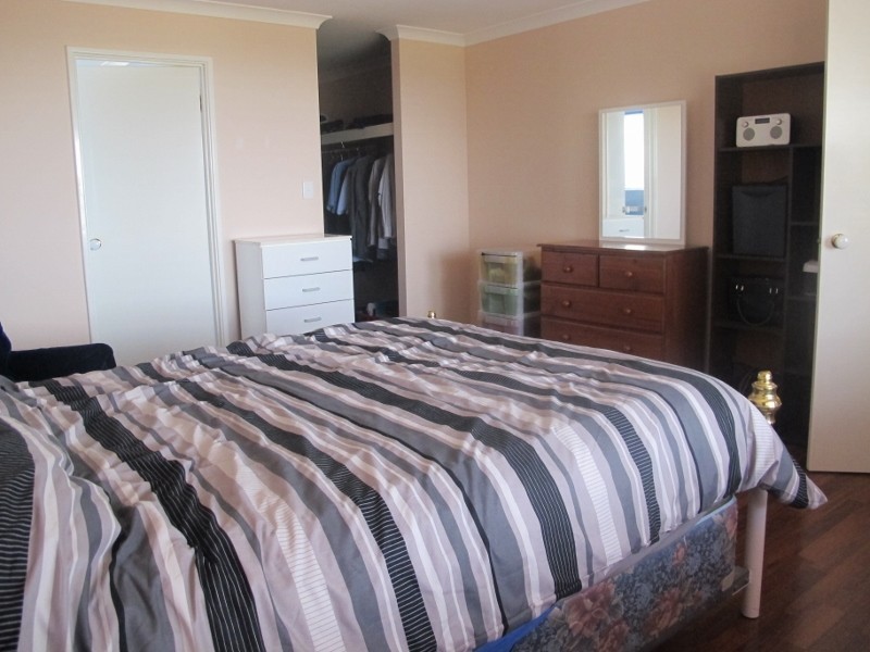 16 Summit View, Mount Richon WA 6112