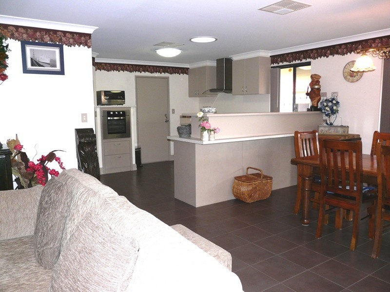 5 Gulf Cove, Ellenbrook WA 6069