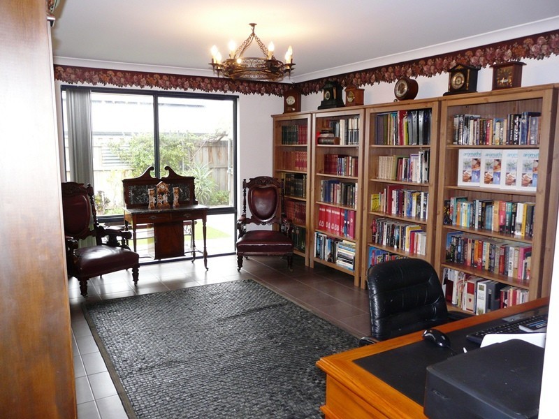 5 Gulf Cove, Ellenbrook WA 6069