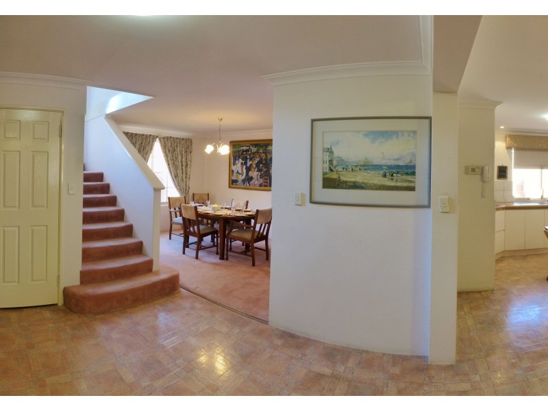 5 Charlotte View, Coogee WA 6166