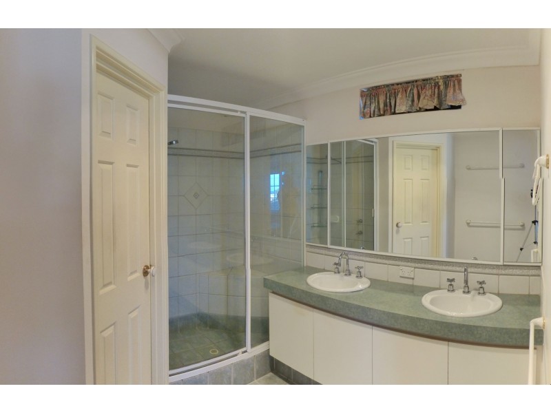 5 Charlotte View, Coogee WA 6166